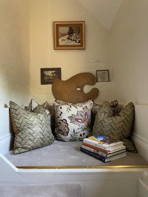 Holly Cottage, 2, Northbrook Park, Farnham-Up To 6 Adults Buitenkant foto